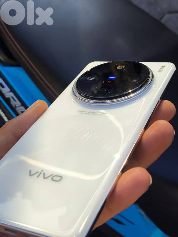 VIVO X100 PRO 5