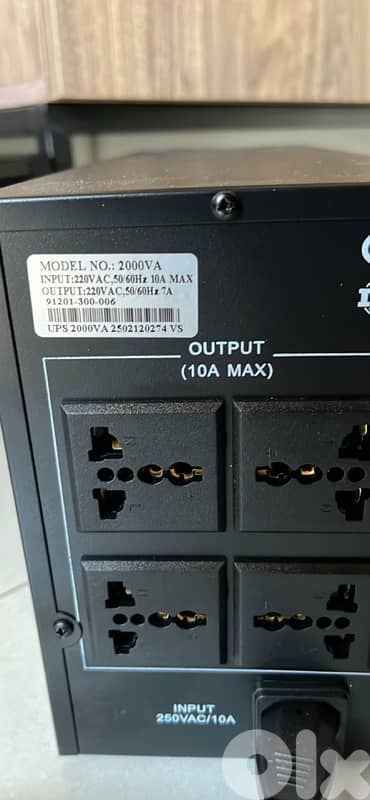 UPS 2000VA 1