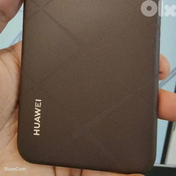 Huawei Pura 70 Ultra 4