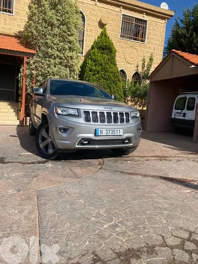 Jeep Cherokee 2014 Over Land