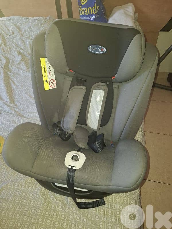 car seat 0
