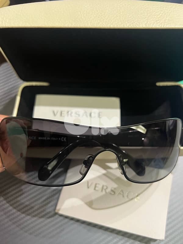 Authentic Versace Sunglasses 0