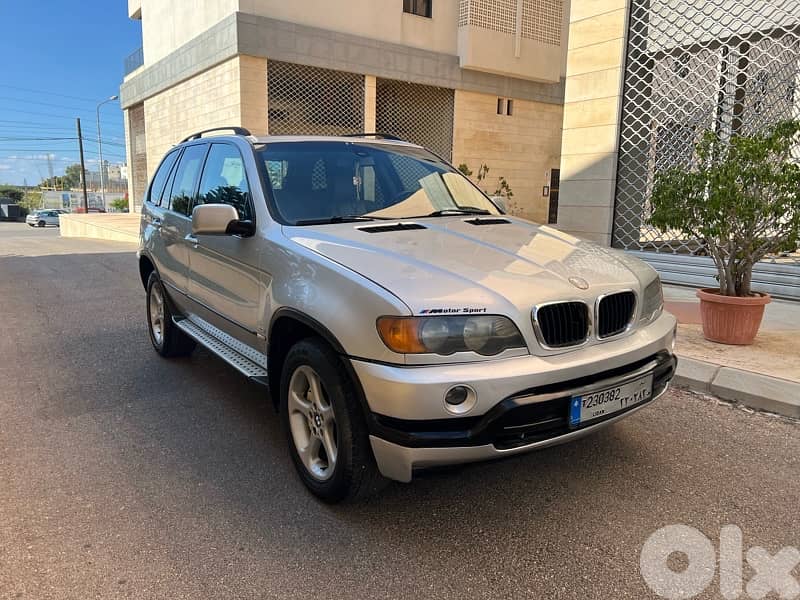 (4300$}. bmw x5 بي ام اكس فايف 0