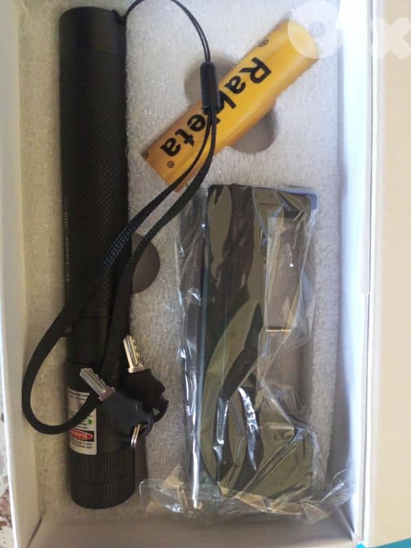 green laser pointer 1