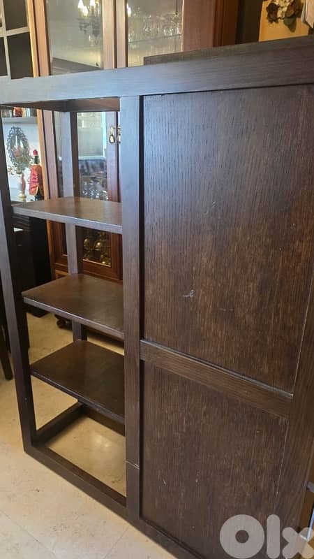 BOOKSHELVES with side cabinets 0