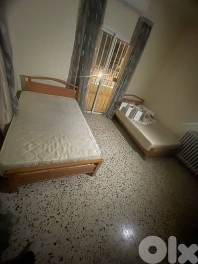 2 beds
