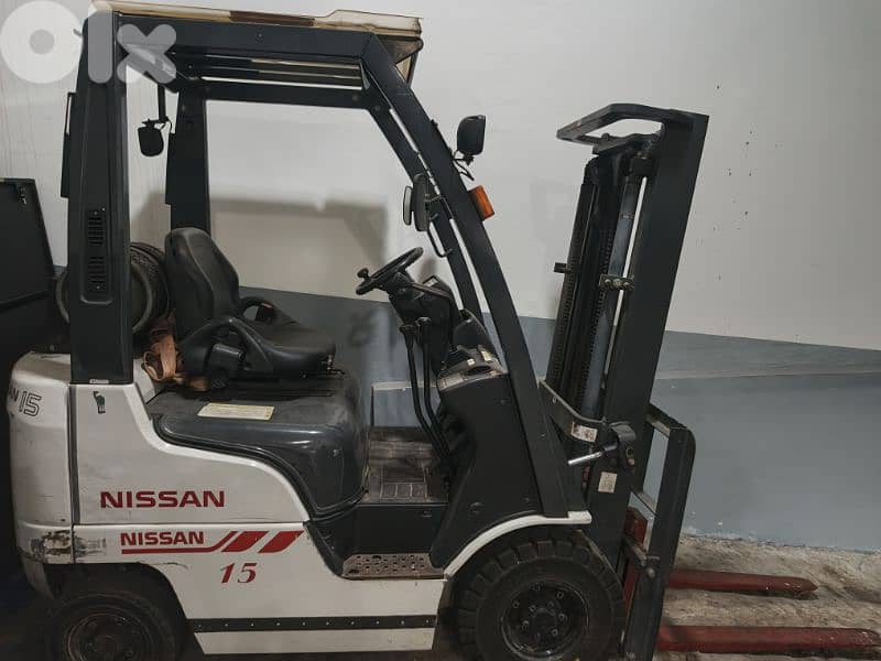 Nissan 4
