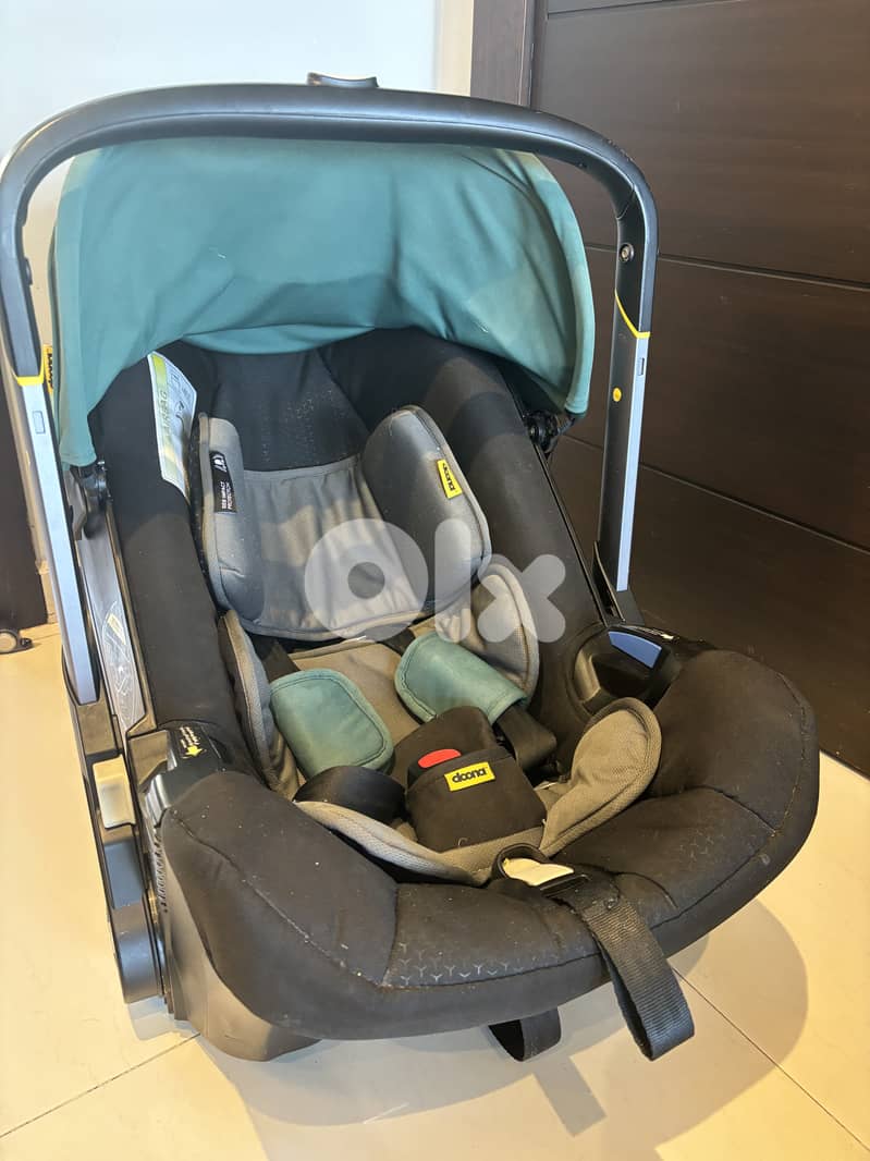 Doona (original) 2 in 1 stroller and carseat 2