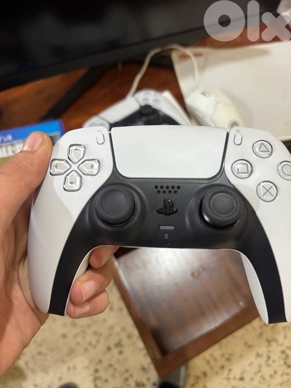 ps5 with full setup 7