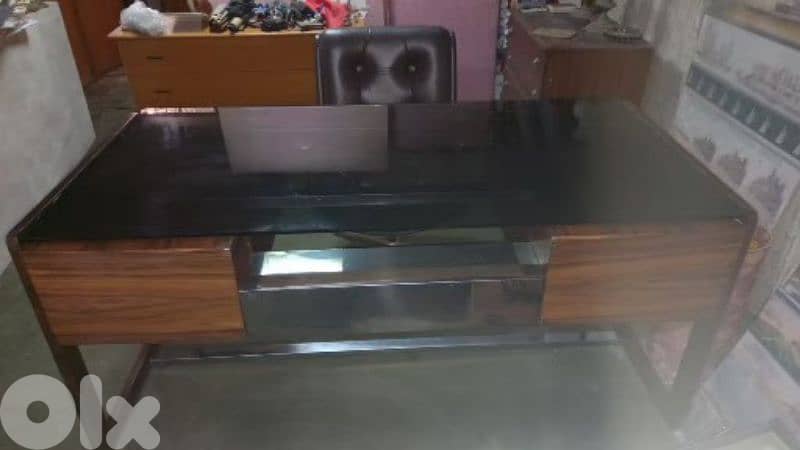 طاولة مكتب مع كرسي office with chair 3