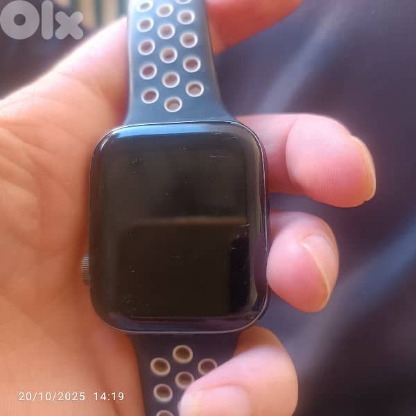 apple watch series 7 for sell كوبي مش اصليه،بس تمام مش مشتغله كتير 1