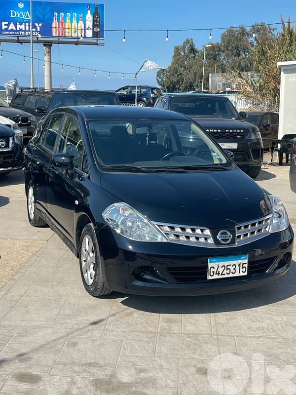 Nissan Tiida 2010 0