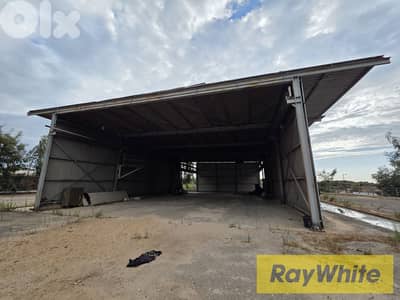 RWB176CC - Land with showroom for rent in Koura - Zakroun