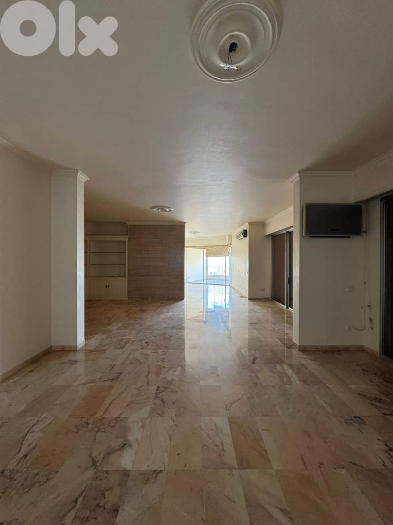 SPACIOUS APT IN AIN AL TINEH PRIME / SEA VIEW (300SQ) 4 BEDS (AM-253) 0