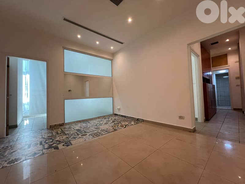 Office for Rent in Hamra مكتب للإيجار في الحمرا 0