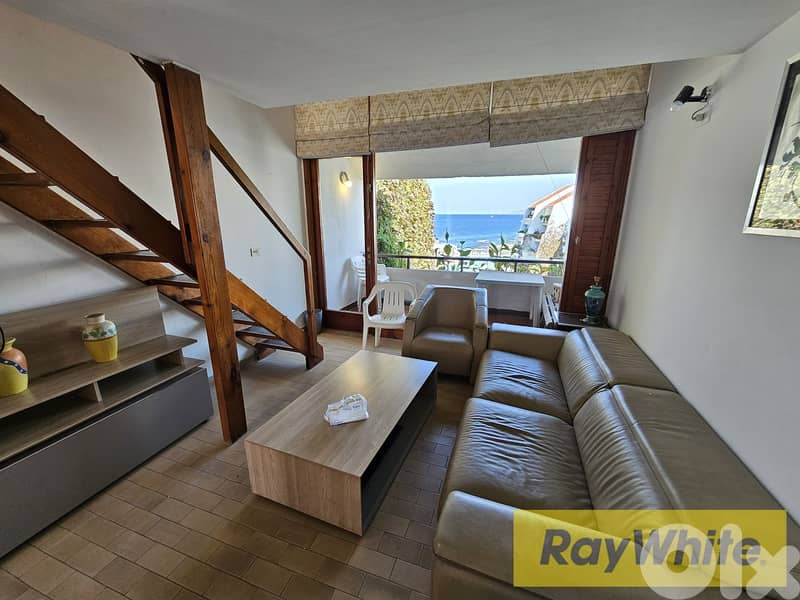 RWB476EA - Duplex apartment for sale in Safra 0