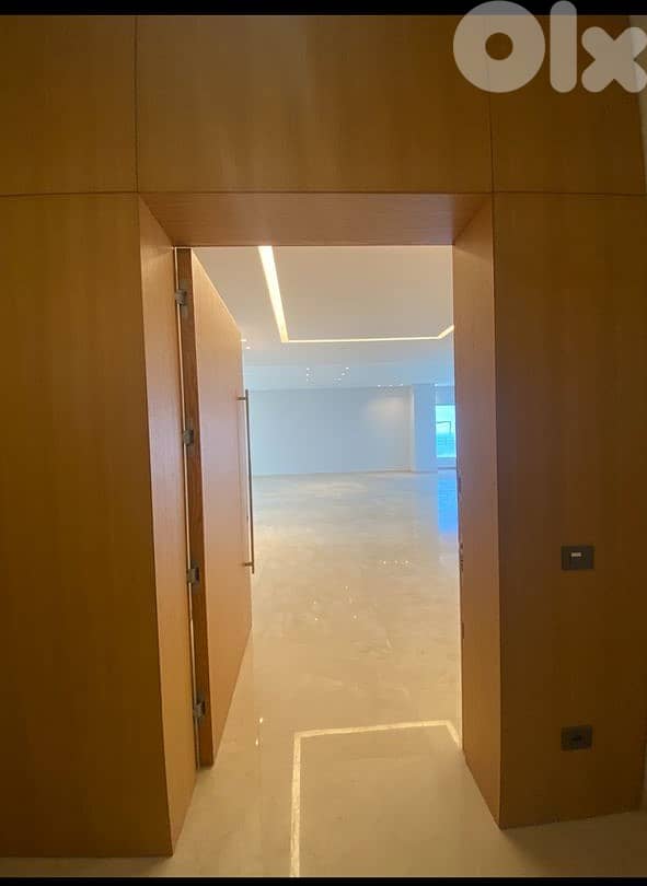 Breathtaking Apartment for Sale in Ain Al Mraiseh - FULL SEA VIEW 0