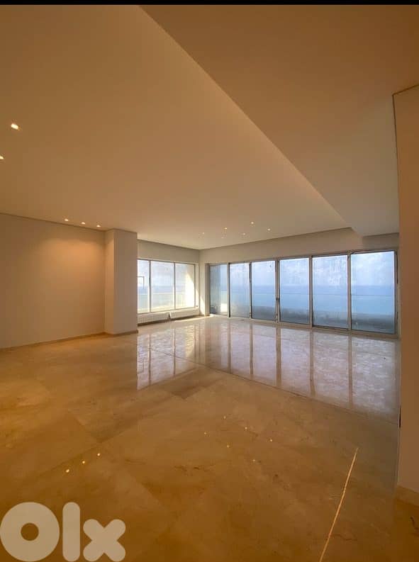 Breathtaking Apartment for Sale in Ain Al Mraiseh - FULL SEA VIEW 0