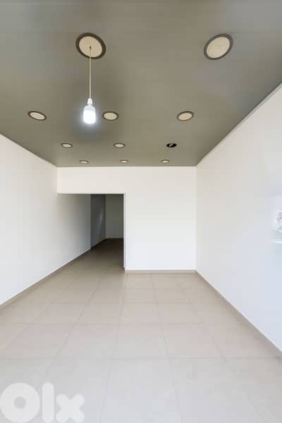 محل للإيجار اوتوستراد كفررمان الجديد -Shop for Rent Autostrad Kfaruman