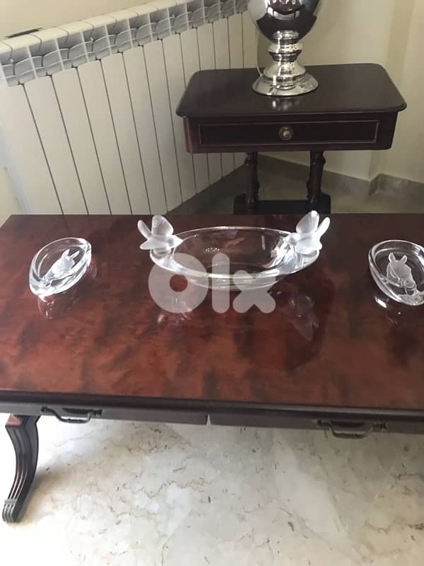 Regency tables de salon 3