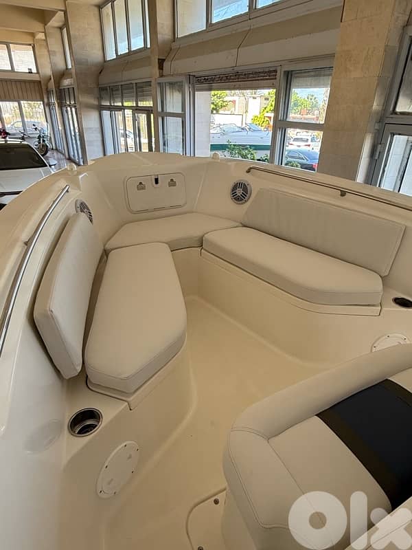 Boat Proline 23 Sport year 2007 $42,000 5