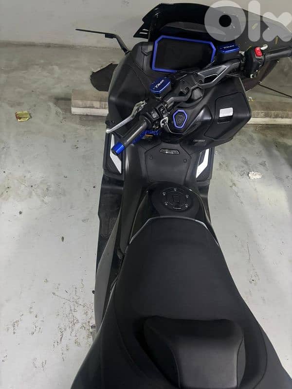 Yamaha Tmax 2