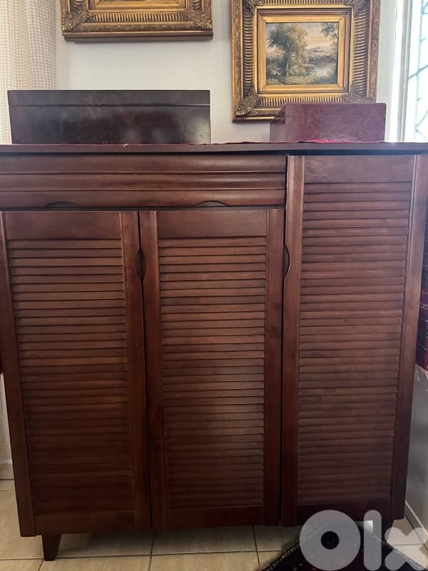 full dinning room with tv unit shoe cabinet and recliner 5