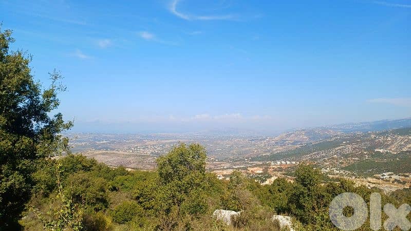 lands for sale in Assia_Batroun أرض للبيع في بلدة أسيا البترونية 0