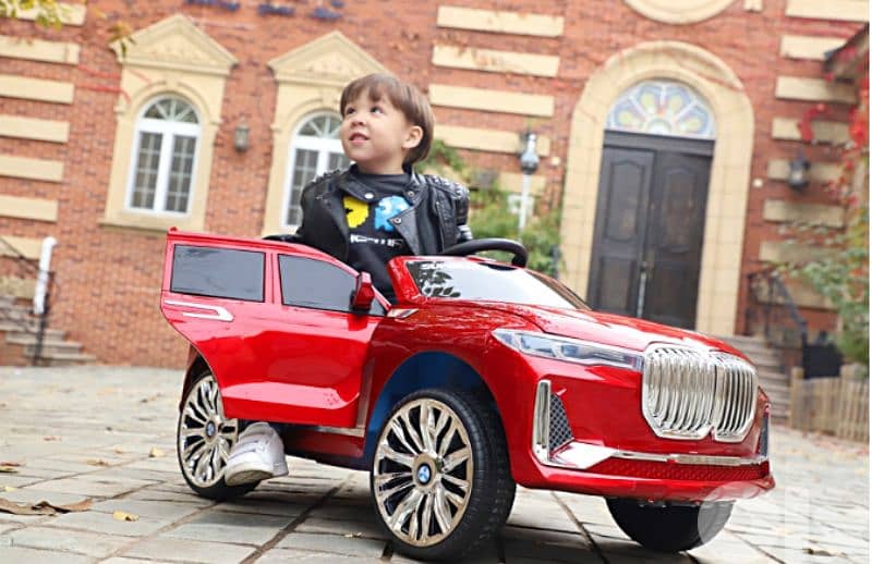 Red BMW X7 2 seat V12 2