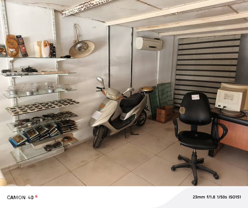 Cause départ je vends tout rien doit rester dans le magasin le vidé 1