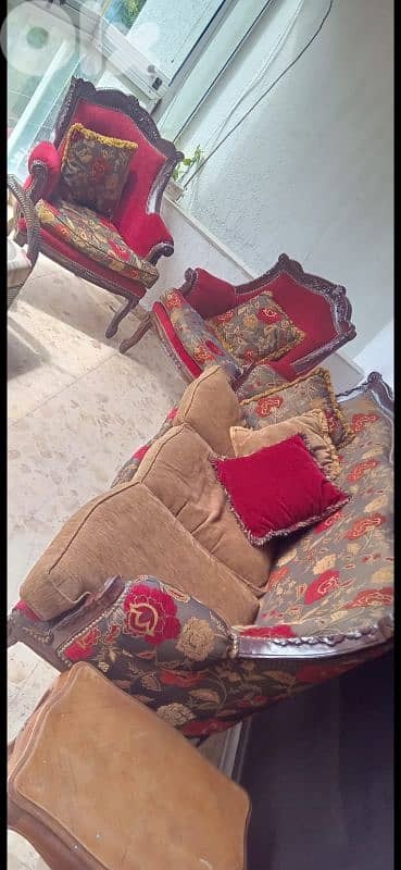صالون ستيل+ ٤ طاولات +  طاولة تلفزيون + تلفزيون L G 0