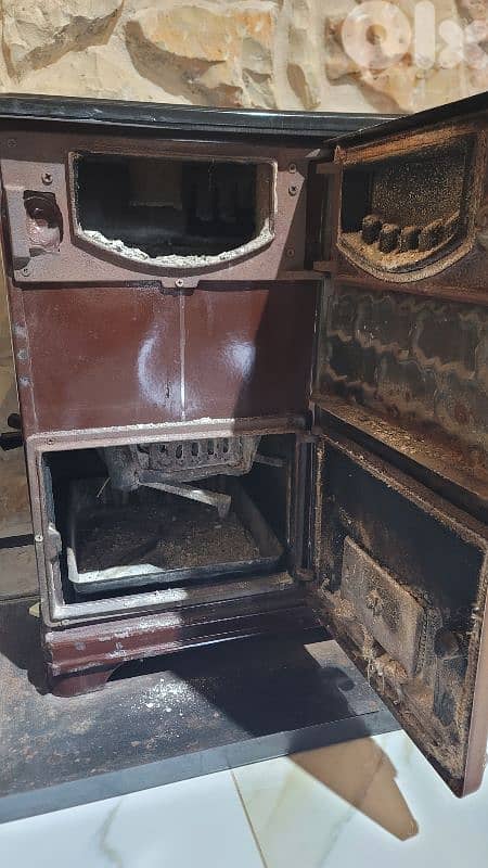 Stove with Fire Stone and 2 ovens, Fireplace, ستوف، صوبيا 1