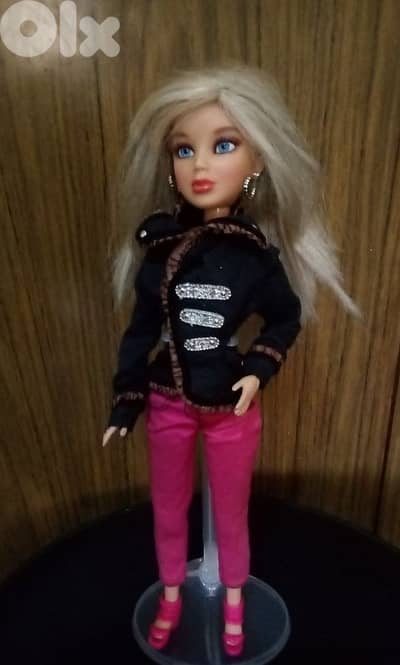 LIV SOPHIE SPIN MASTER Articulated Great doll in Own wear+Wig+Shoes=26
