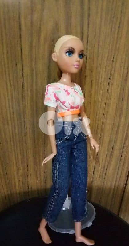 MOXIE TEENZ large MGA wearing As new doll articulated body without Wig 2