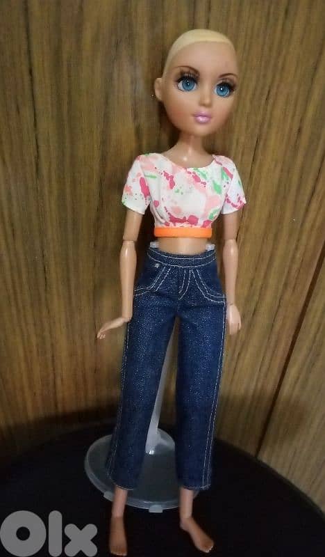 MOXIE TEENZ large MGA wearing As new doll articulated body without Wig 5