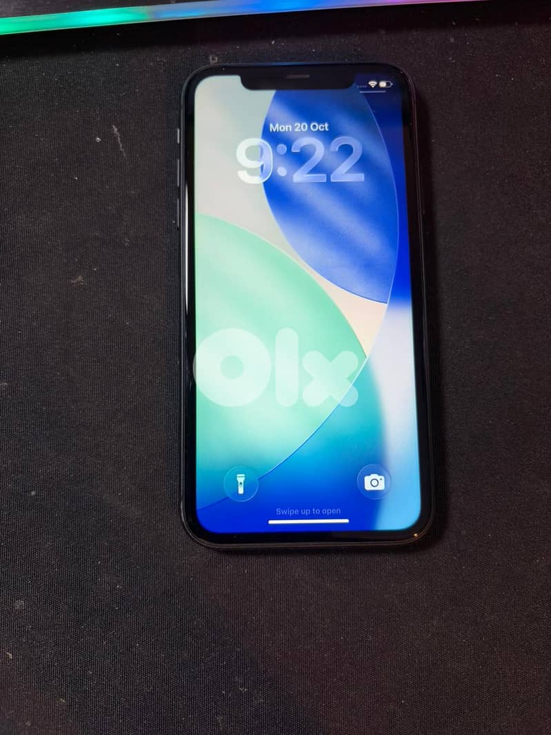 iPhone 11 – 128GB – Excellent Condition + Box + Cover 5
