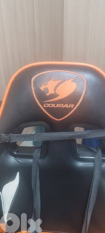 COUGAR GAMING CHAIR BARGAIN PRICE 40 $ 7