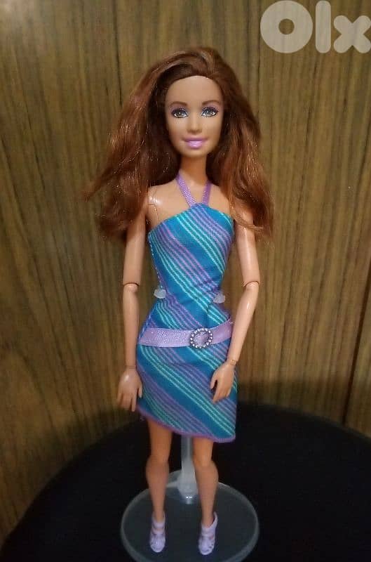 Barbie brunette SWAPPIN & Articulated body Mattel2010+Shoes Great doll 0