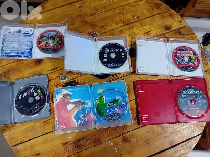 PS3 Super Slim +2 controllers + 20+ Super popular games_ 130$ 4