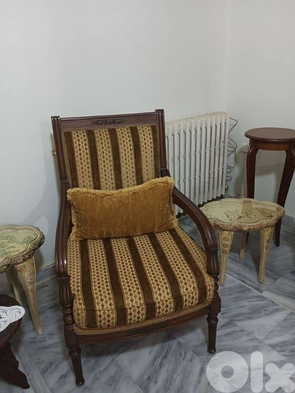 salon for sale صالون للبيع 2