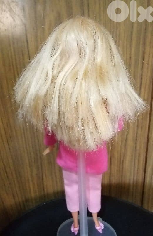 Barbie Mattel Rare As new doll Bend legs+brand tag Outfit+Shoes+Coat 2