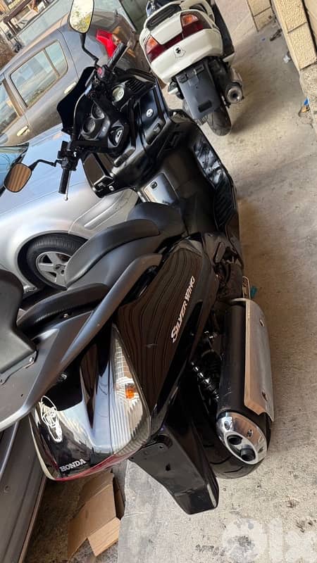 SilverWing 600Cc CRYSTAL 3