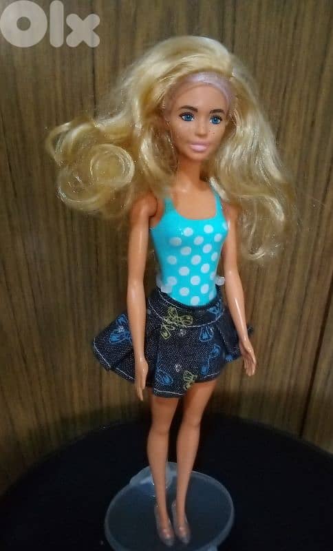 Barbie MOVIE NIGHT/BEACH PARTY COLOR REVEAL Mattel doll 2020+WIG+Shoes 0