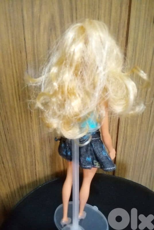 Barbie MOVIE NIGHT/BEACH PARTY COLOR REVEAL Mattel doll 2020+WIG+Shoes 3