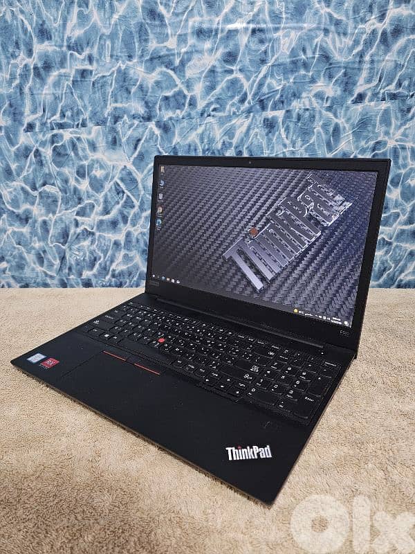 16GB ram - core i7 cpu - 2GB GPU  - lenovo ThinkPad- 0