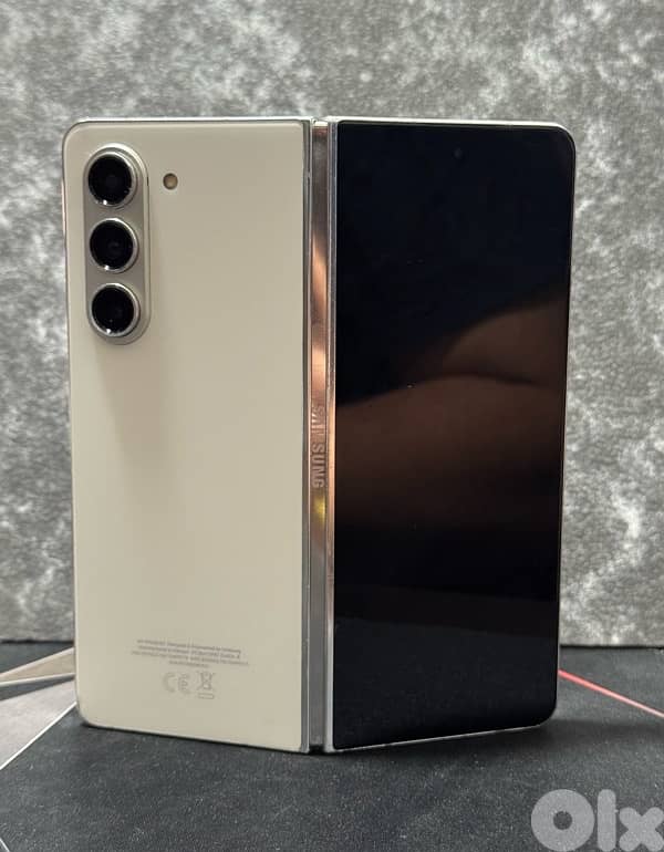 Samsung Zfold 5 1