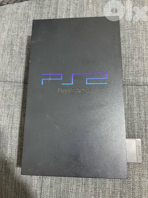 PS 2 Console 0