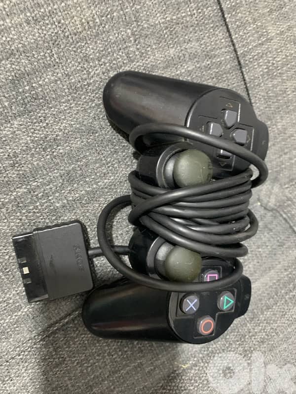 PS 2 Console 3