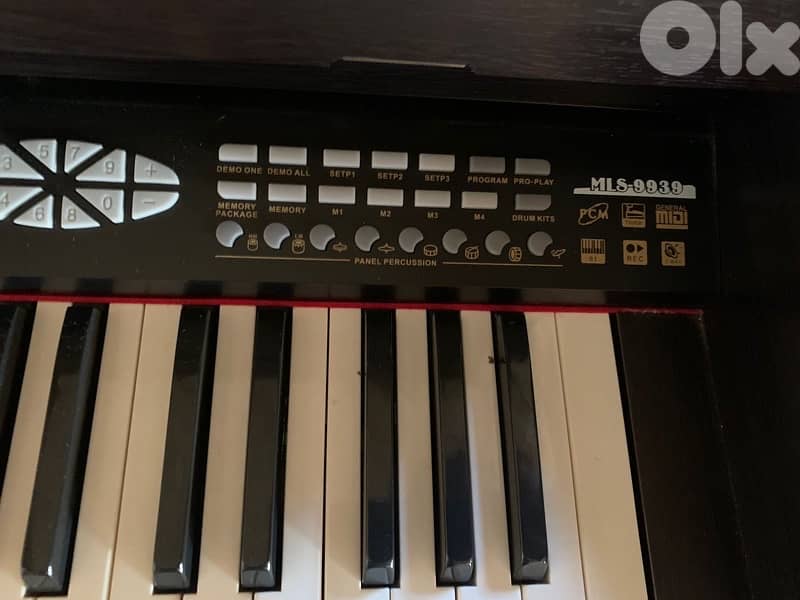 MLS-9939 Mini-Grand Digital Piano 3