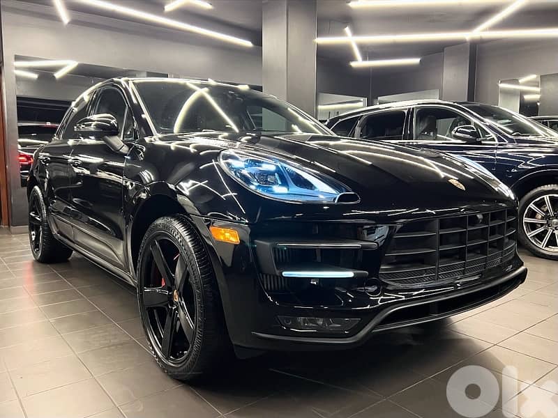 Porsche Macan Turbo 2017 0